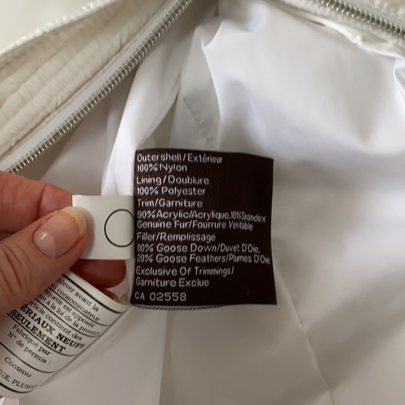 Danier down winter coat - hardly worn - 2xs fits like a regular small - Picture 5 of 5
